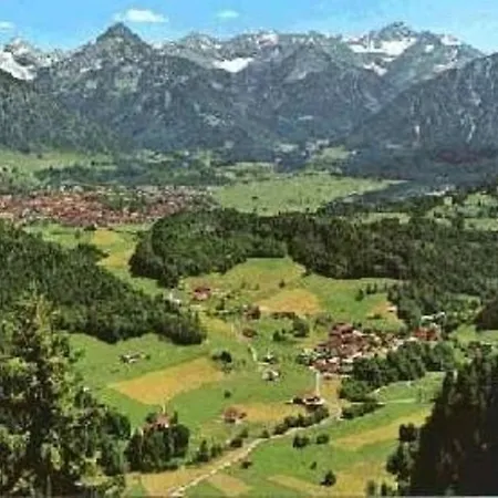 Sonnenaufgang Mit 2 Balkonen Im Haus Bucheneck In Oberstdorf-tiefenbach *